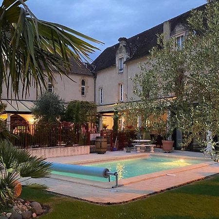 Logis Hostellerie Des Ducs Duras Esterno foto
