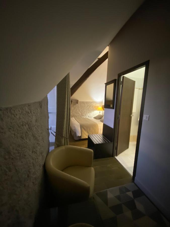 Logis Hostellerie Des Ducs Duras Esterno foto