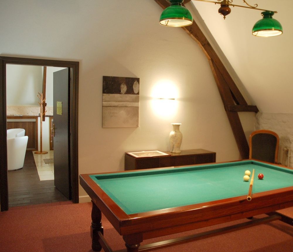 Logis Hostellerie Des Ducs Duras Esterno foto